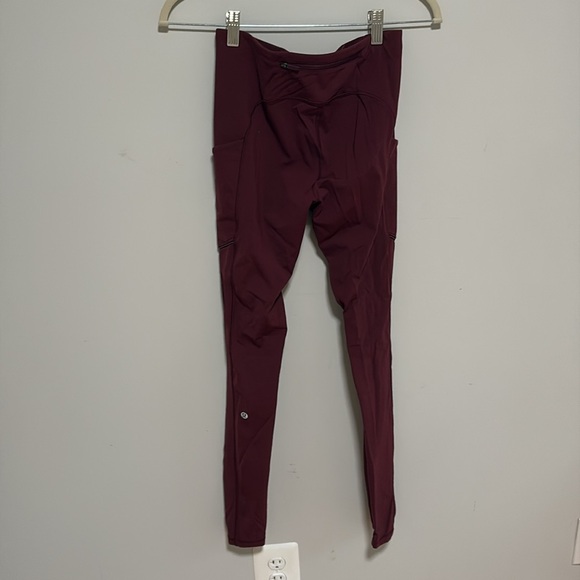 Lululemon maroon yoga pants with FIVE pockets - Picture 2 of 3